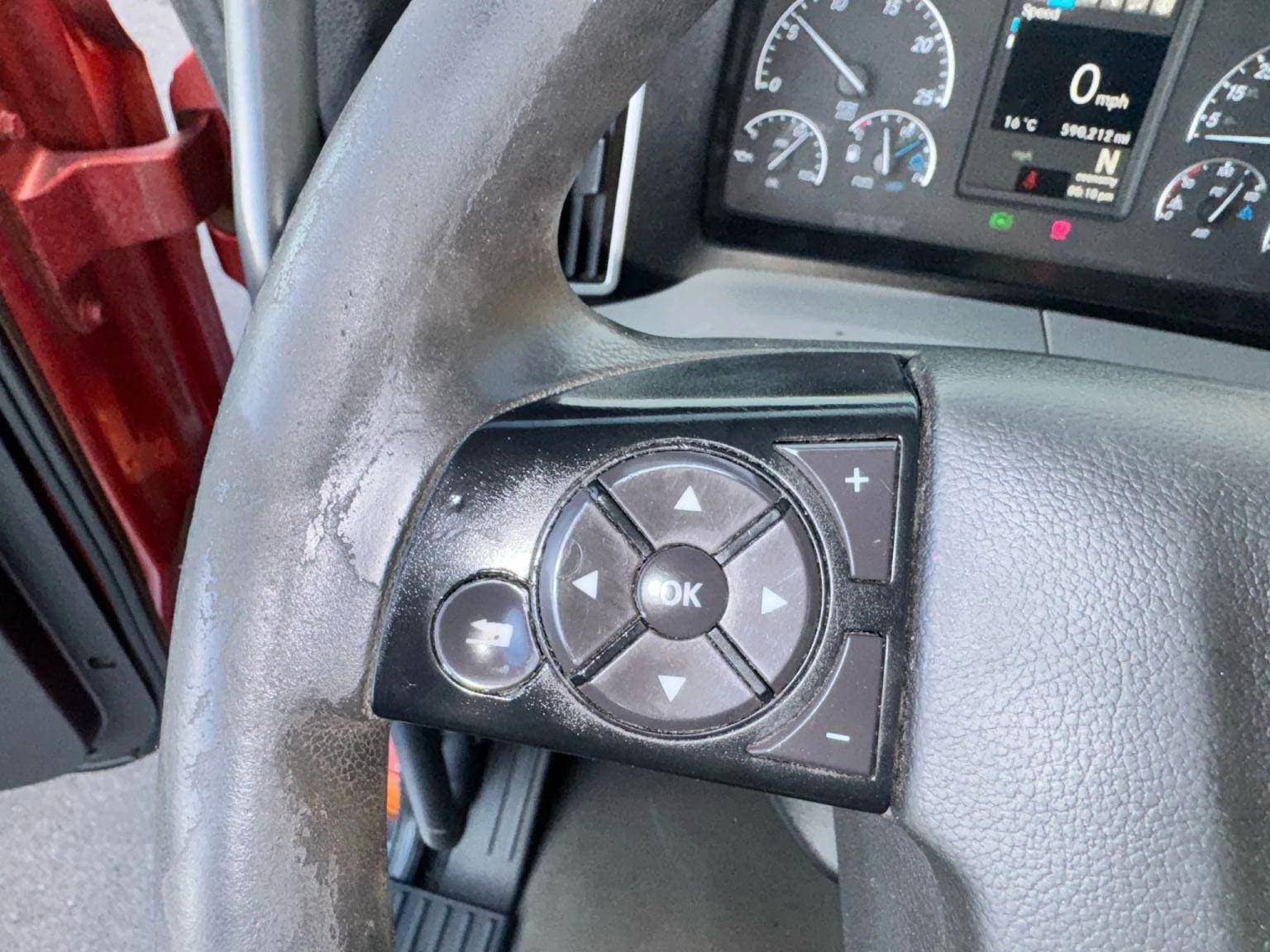 2020 Freightliner Cascadia image 43