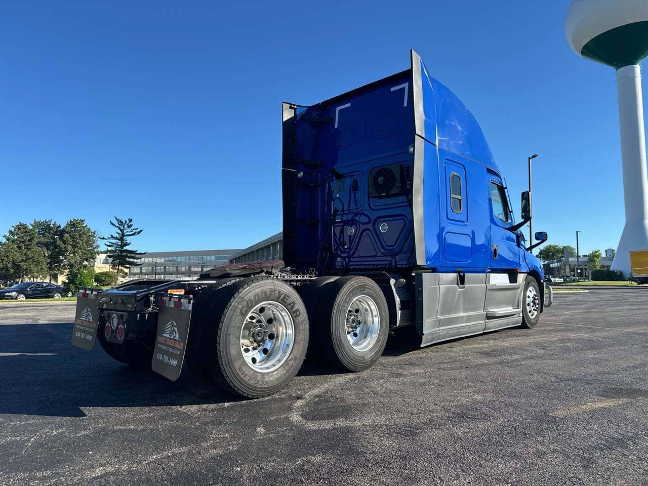 2022 Freightliner Cascadia 126 image 4