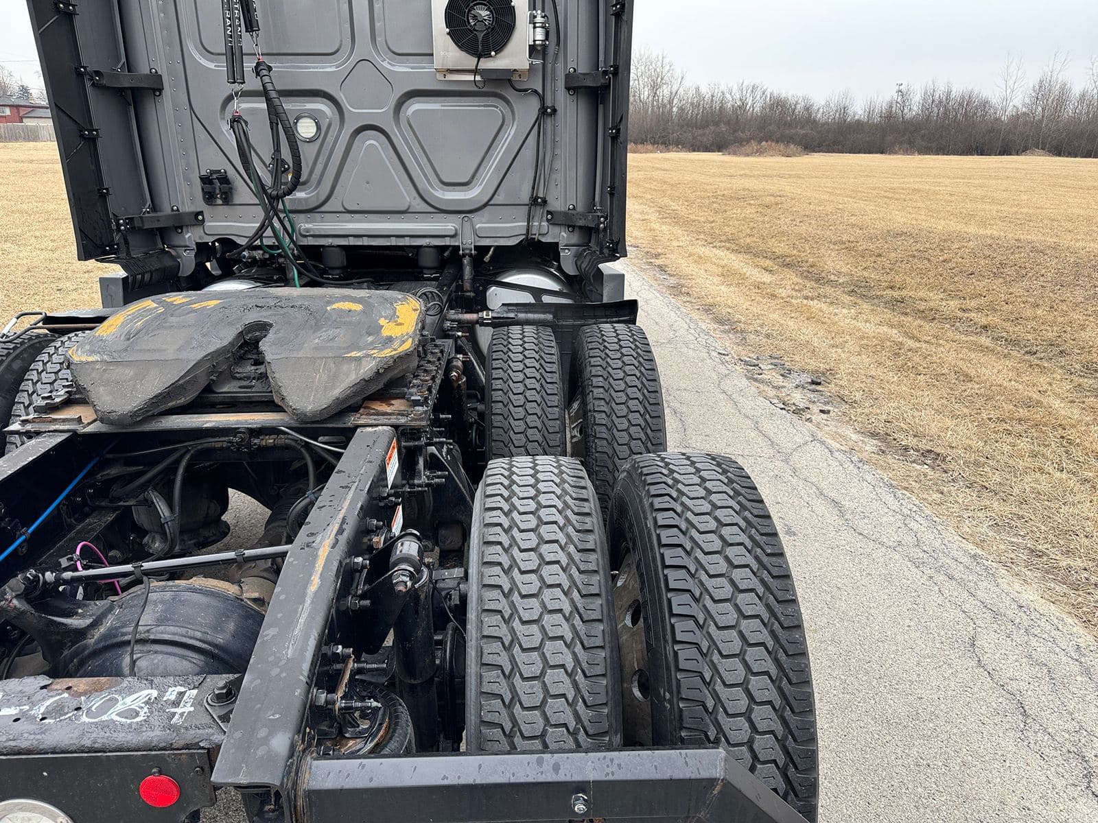 2022 Freightliner Cascadia 126 image 8