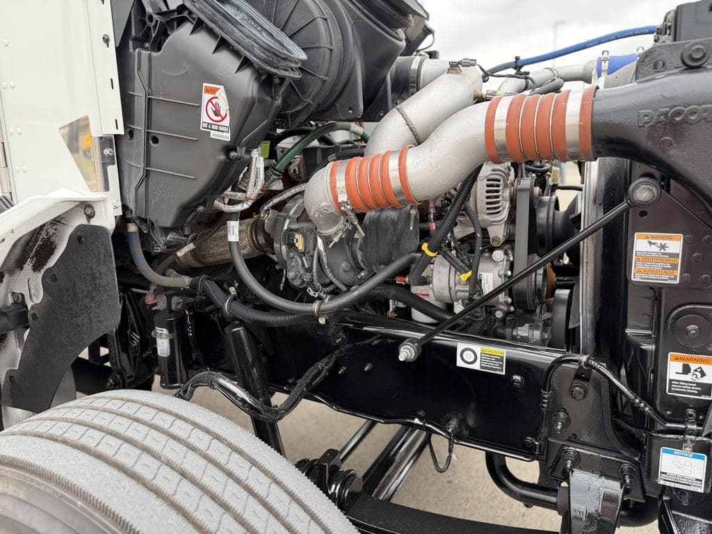 Used 2022 KENWORTH T270 image 18