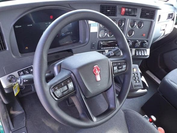 2025 Kenworth T880 image 21