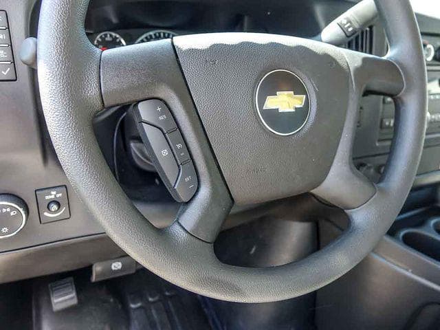 2026 Chevrolet Express 3500 Work Van Cutaway image 11