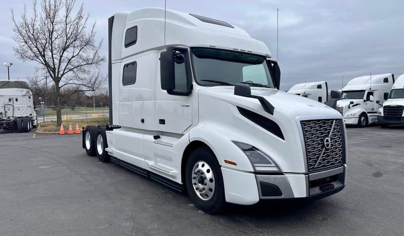 2024 Volvo VNL image 3