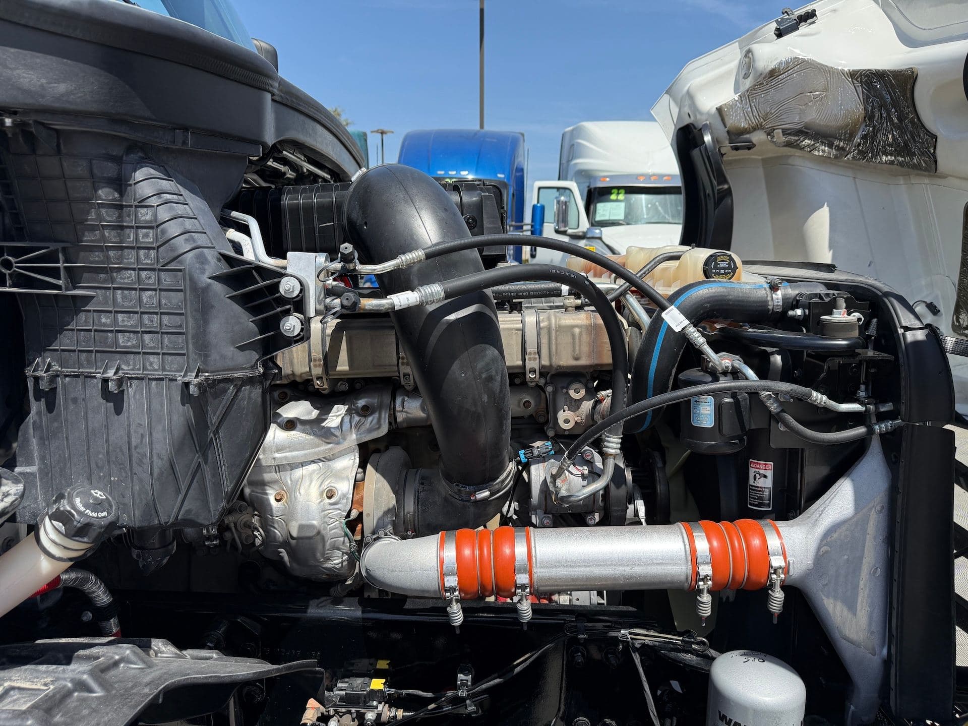 2021 Freightliner Cascadia 126 image 16