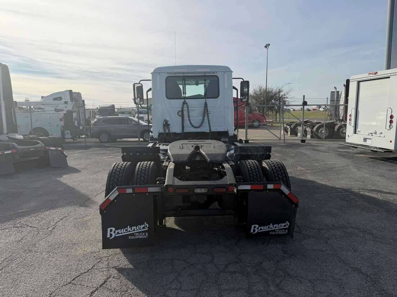 Used 2022 MACK ANTHEM Conventional - Day Cab in Fort Worth, TX image 6