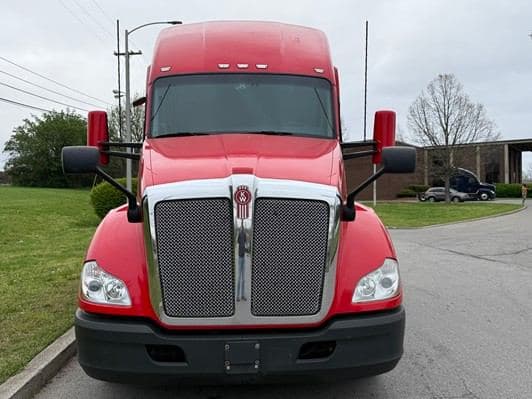 2022 Kenworth T680 image 8