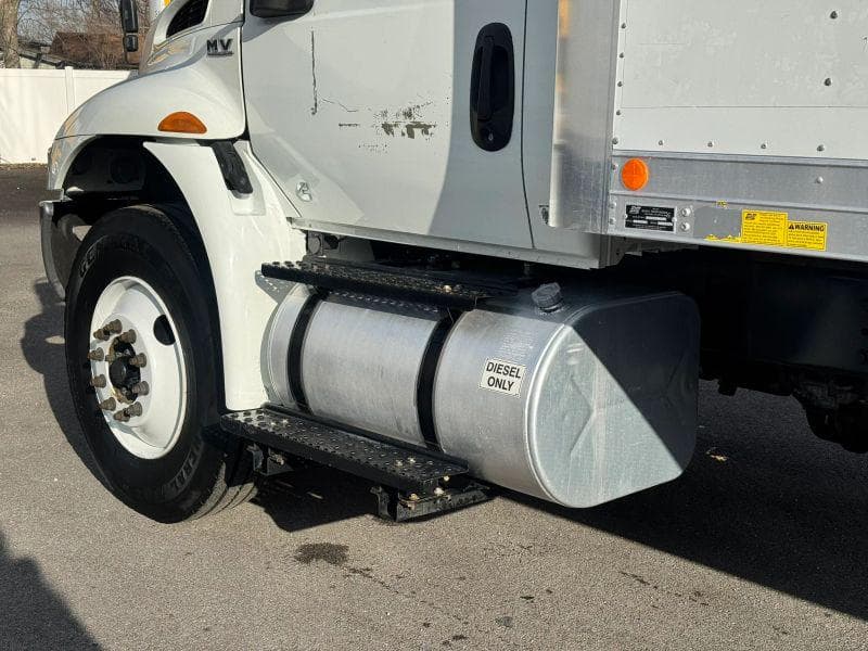 2020 International MV607 image 18