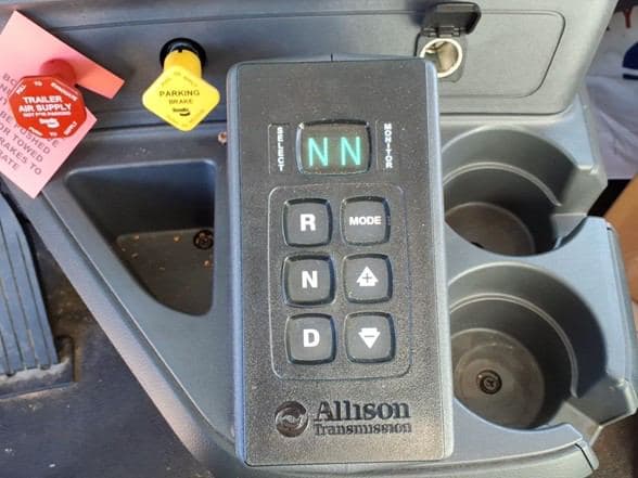 2026 Kenworth T880 image 18