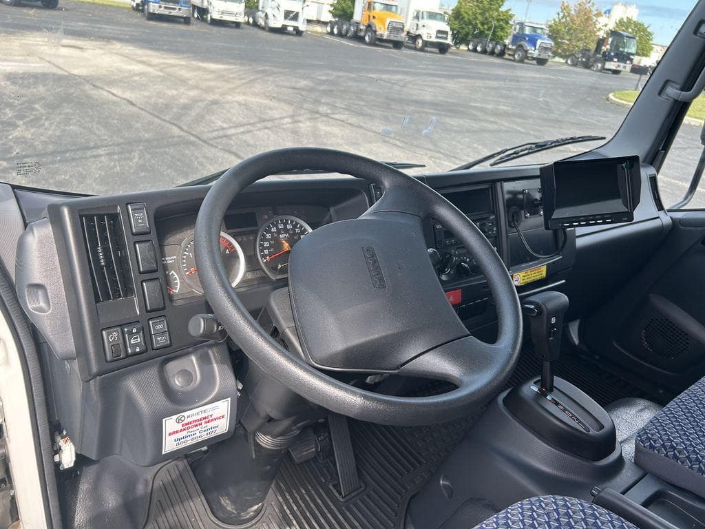 2024 Hino S52 image 8