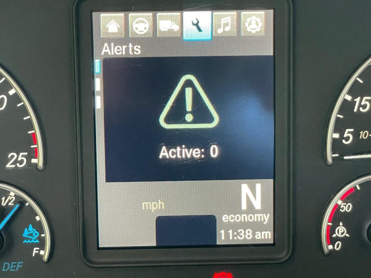 2020 Freightliner Cascadia 126 image 24