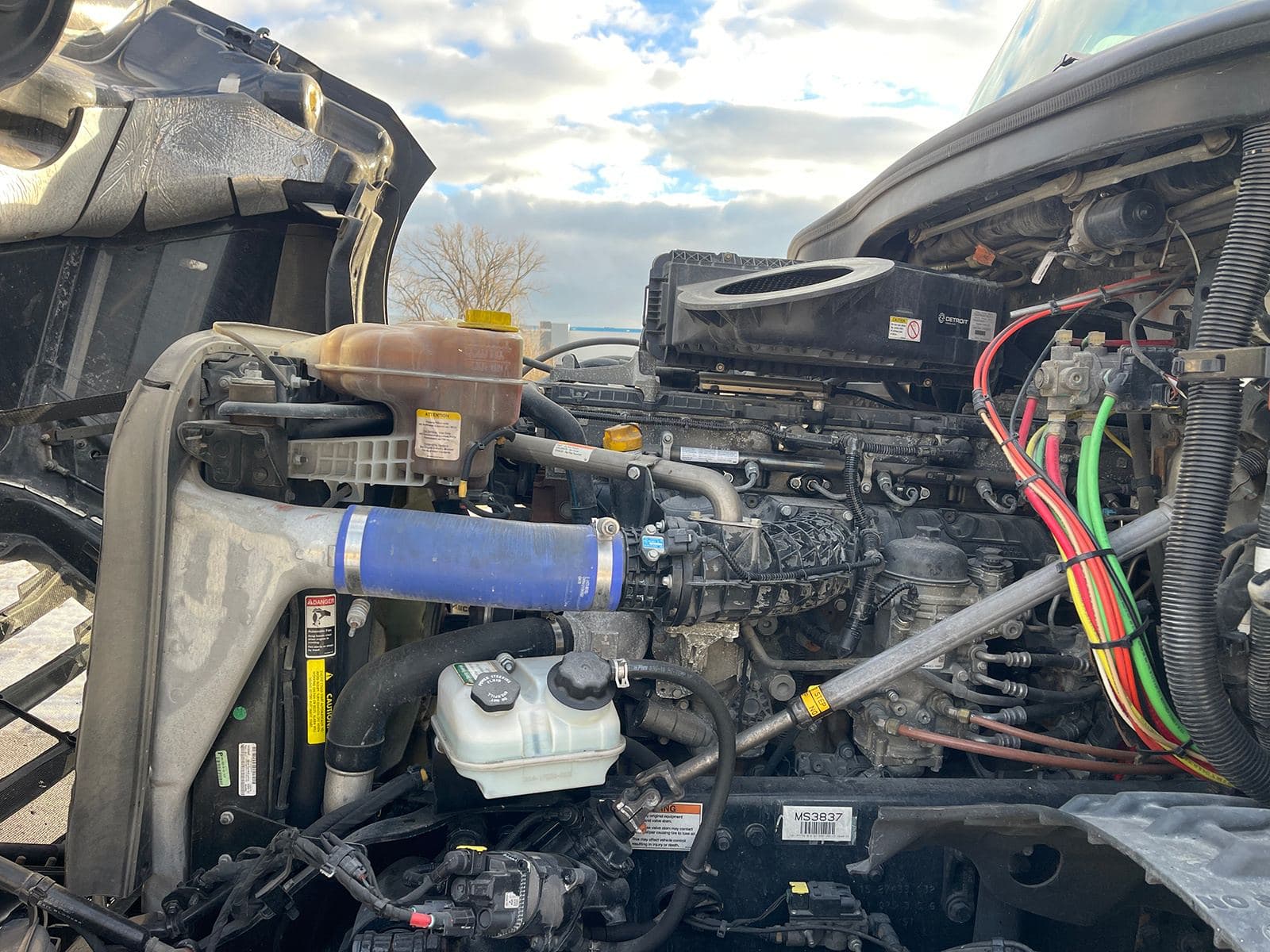 2022 Freightliner Cascadia image 8