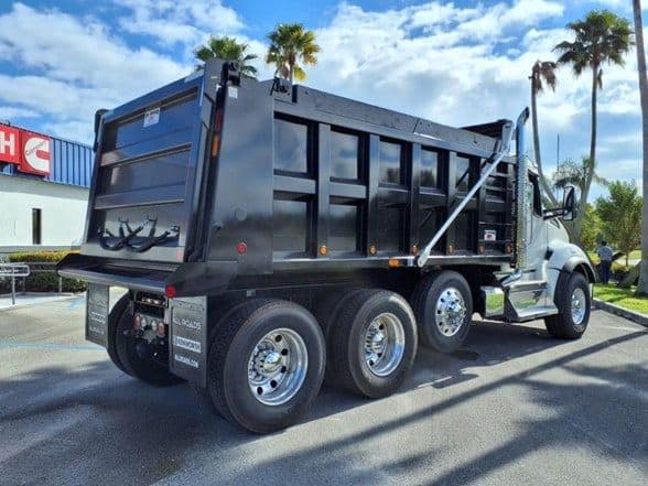 2026 Kenworth T880 image 7