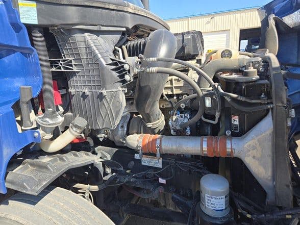 2021 Freightliner Cascadia 116 image 9