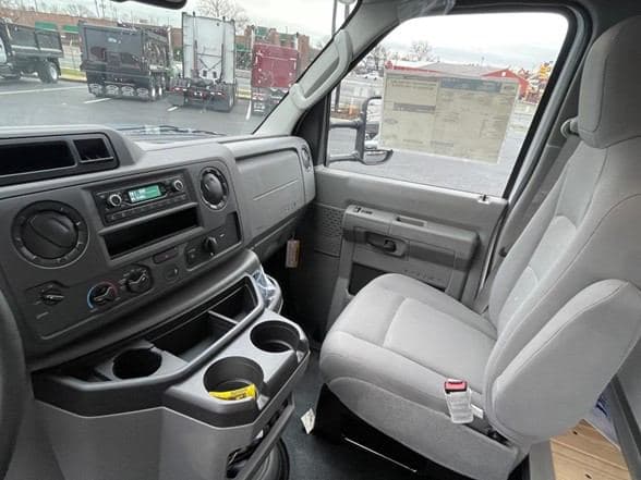 2024 Ford E350 image 13