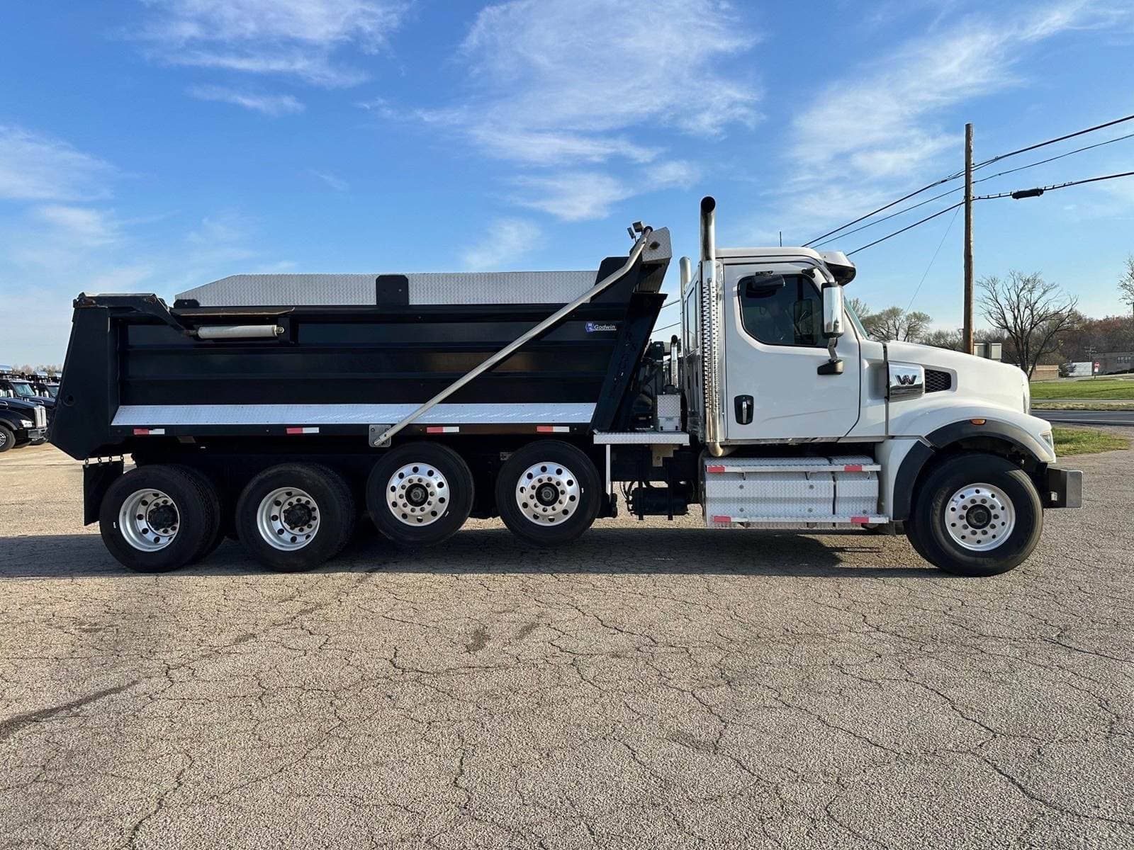 2023 Western Star 49X Chassis image 2
