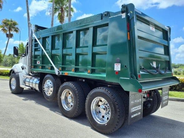 2025 Kenworth T880 image 5