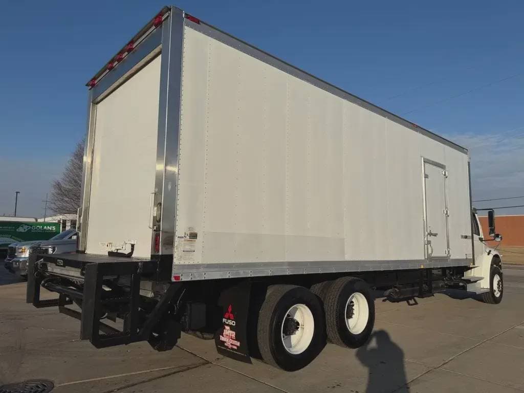 Used 2015 FREIGHTLINER Reefer/Refrigerated Truck, Expeditor-Hotshot, Catering Truck - Food Truck - BUSINESS CLASS M2 106  image 9