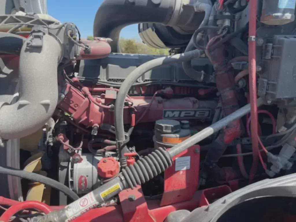 Used 2020 MACK Conventional - Sleeper Truck image 21