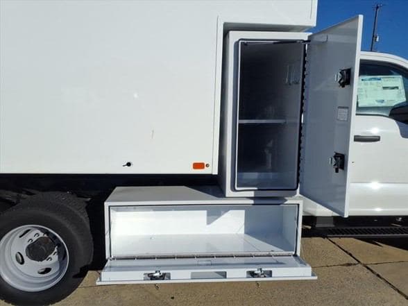 2026 Ford F550 SD XL image 11