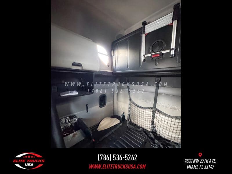 2022 Freightliner Cascadia 126 image 25