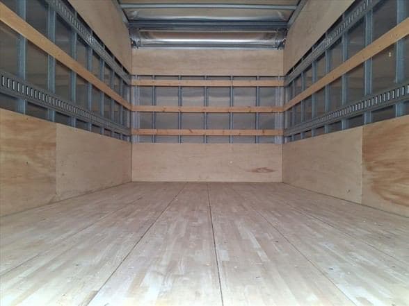 2024 Isuzu 3500 image 6