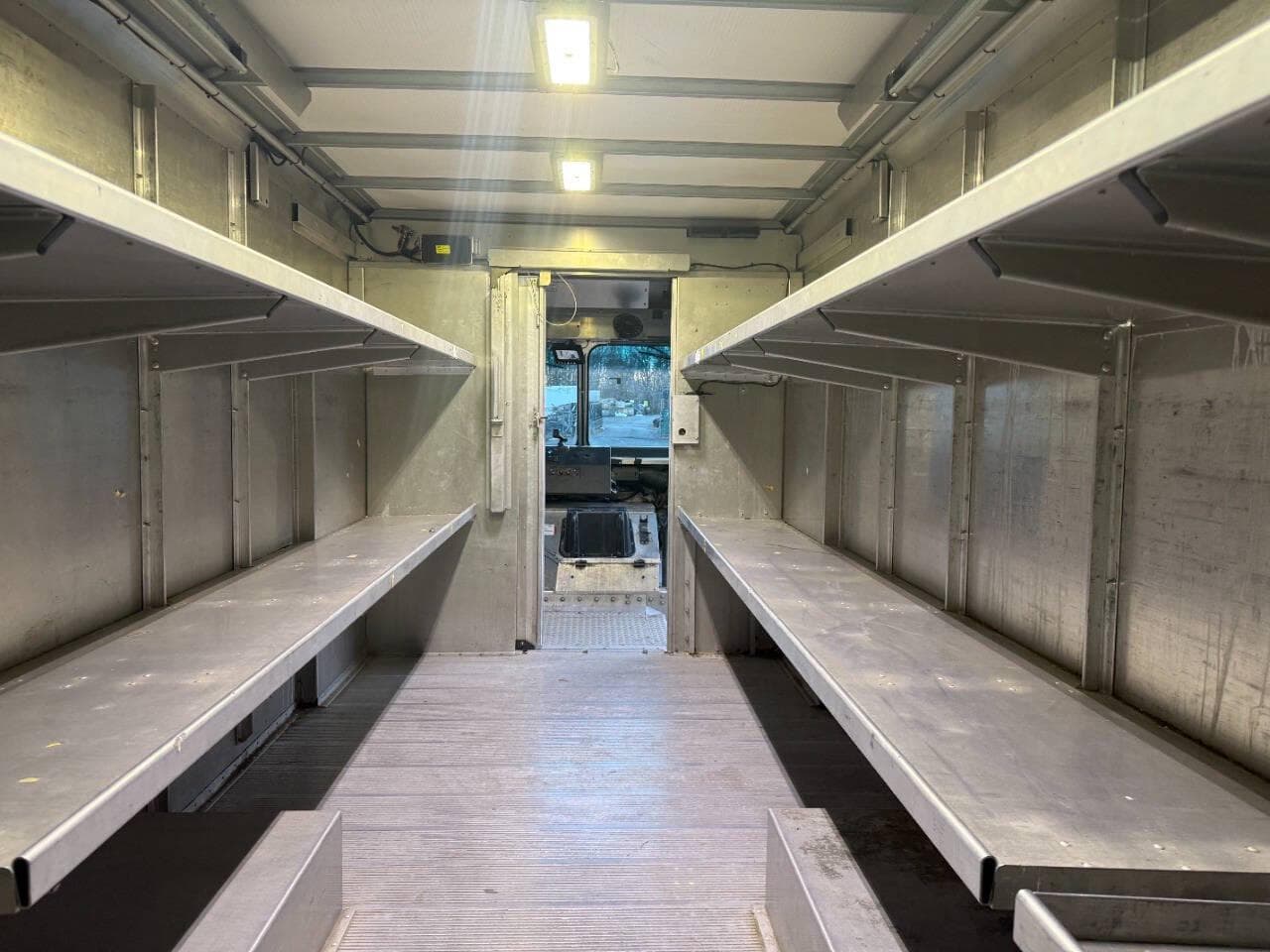 2020 Freightliner MT45 image 15