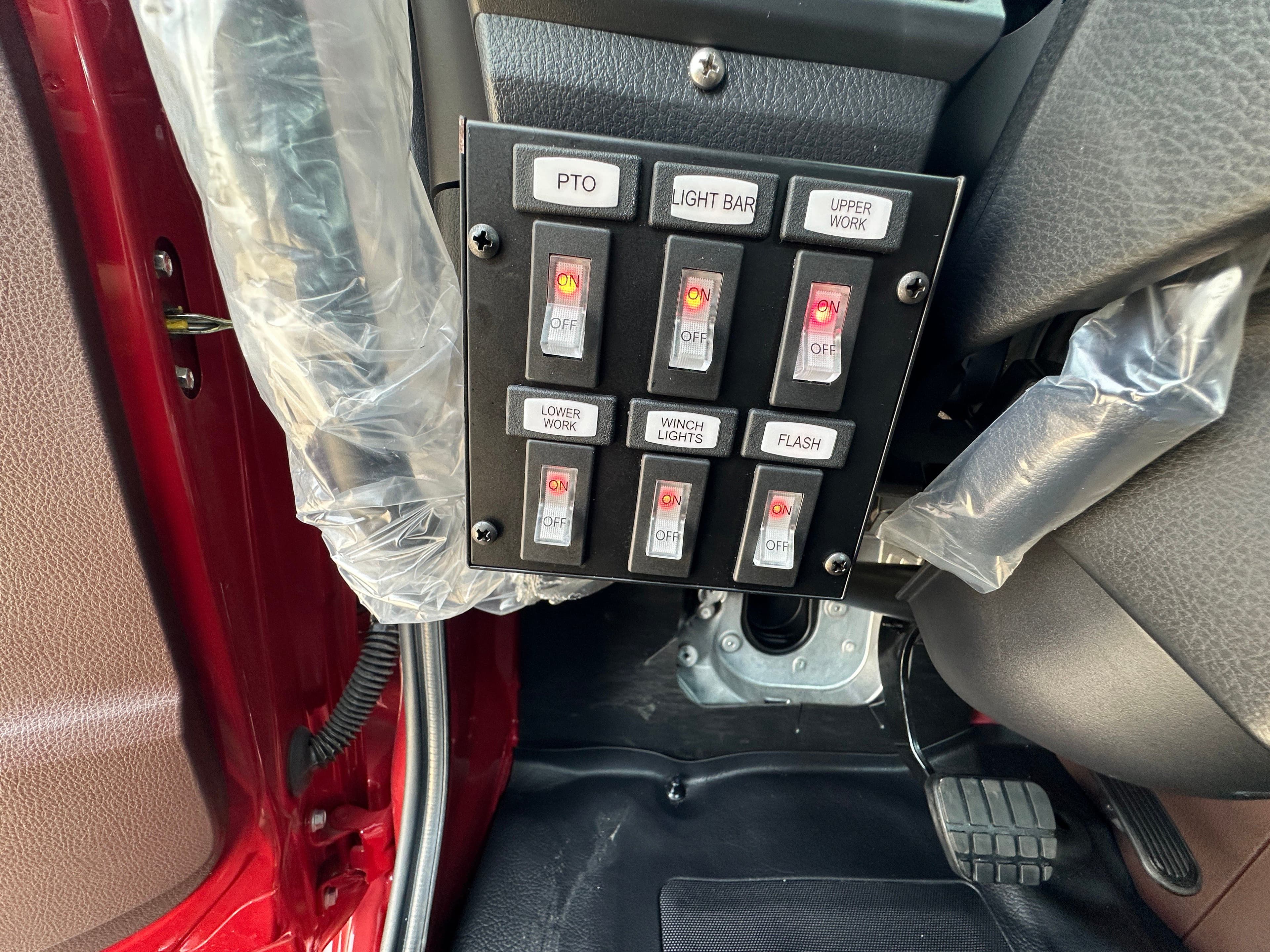 2025 Hino L6 WITH A CENTURY 21.5' STEEL CARRIER  (SK#: 6263C)  image 14