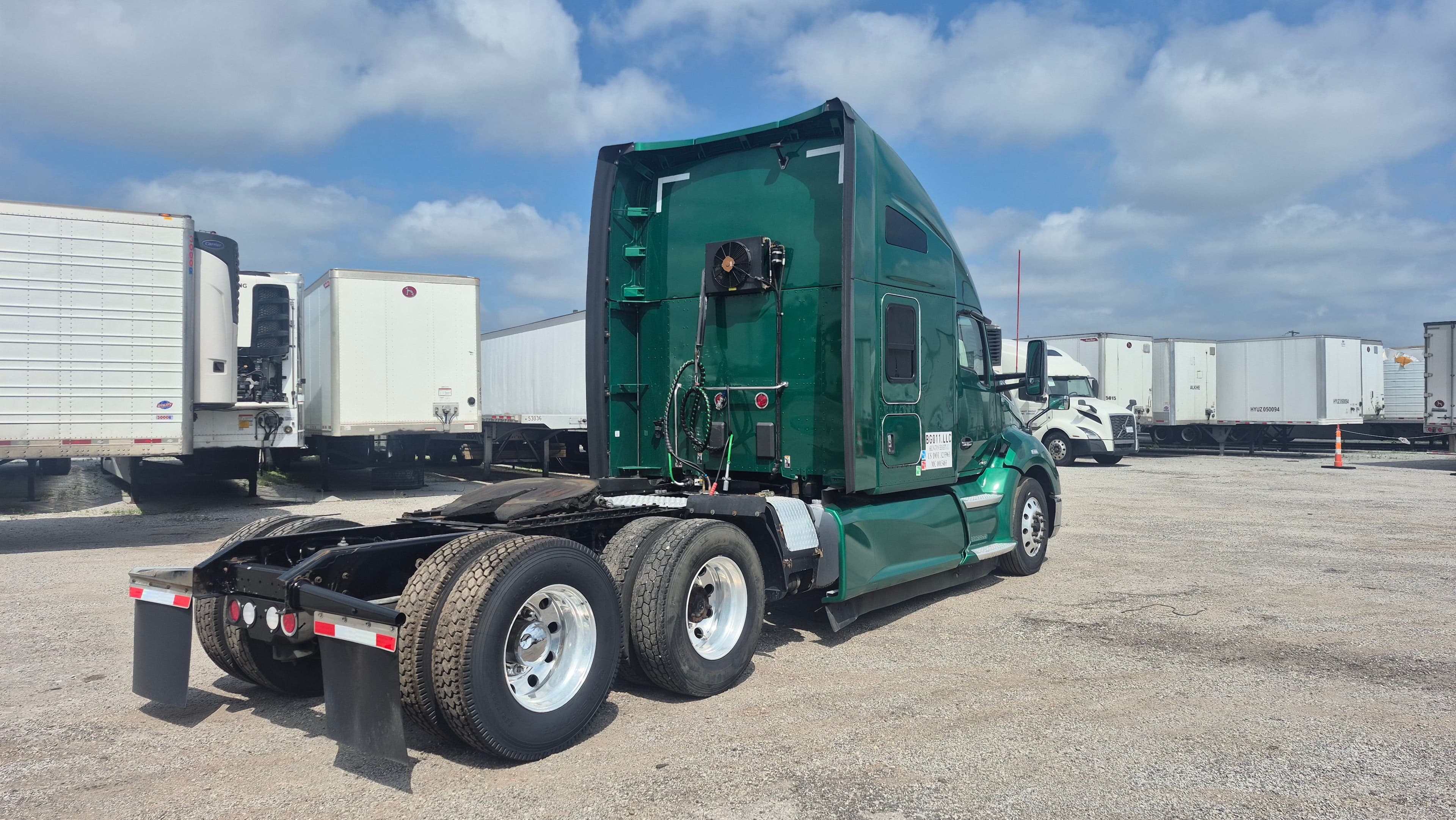 2019 Kenworth T680 image 10