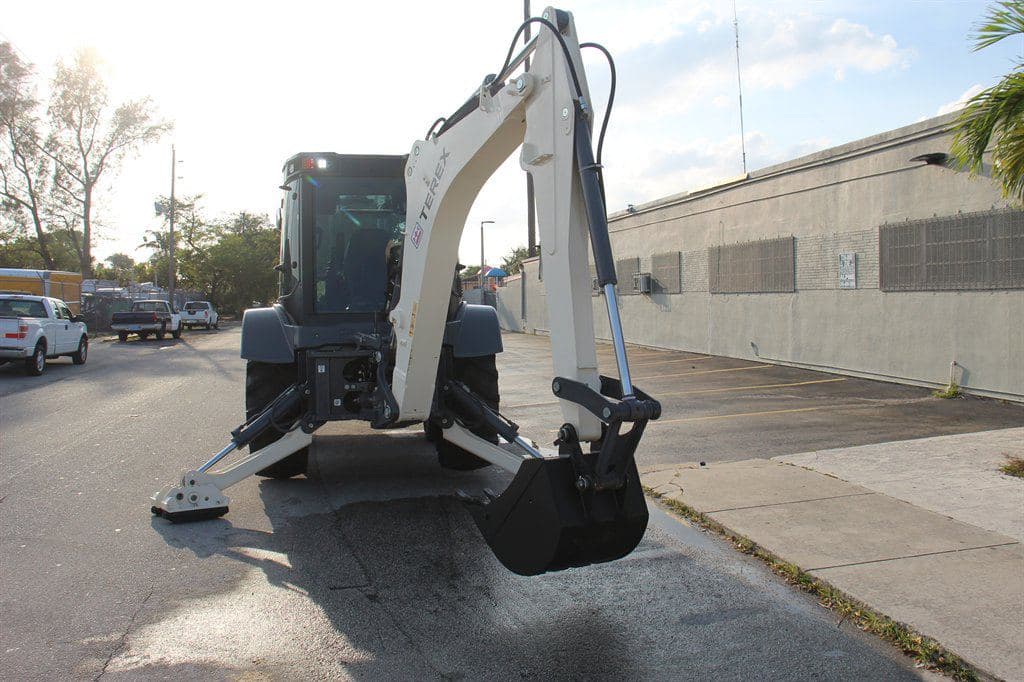 2016 Terex TLN830 image 12