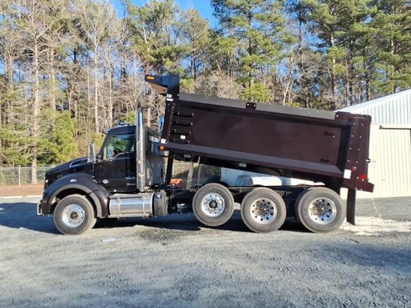 2026 Kenworth T880 image 5