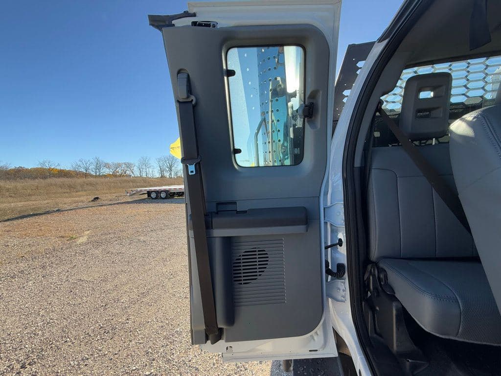 2026 Ford F-750SD Base Crane Truck image 23