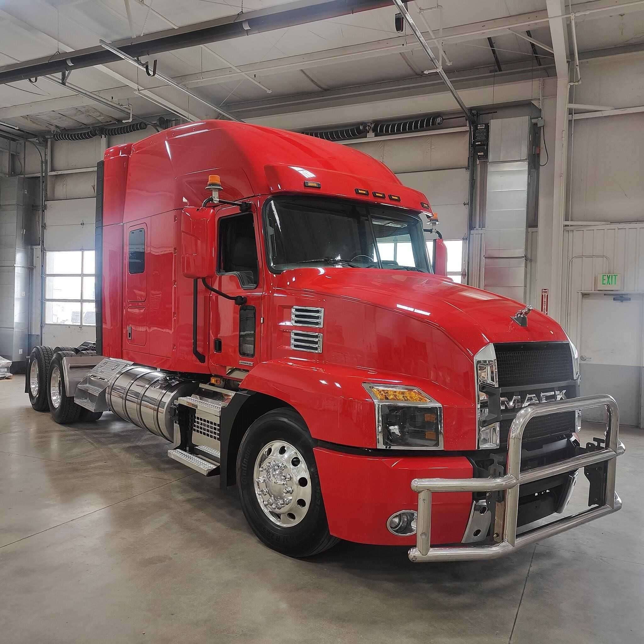 Used 2022 MACK ANTHEM Conventional - Sleeper Truck in Commerce City, CO image 14