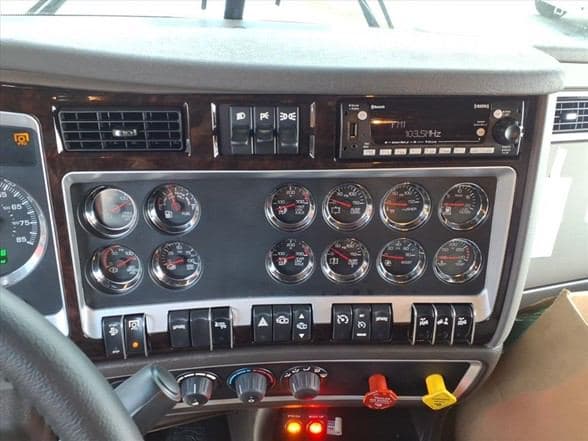 2026 Kenworth W900 image 14