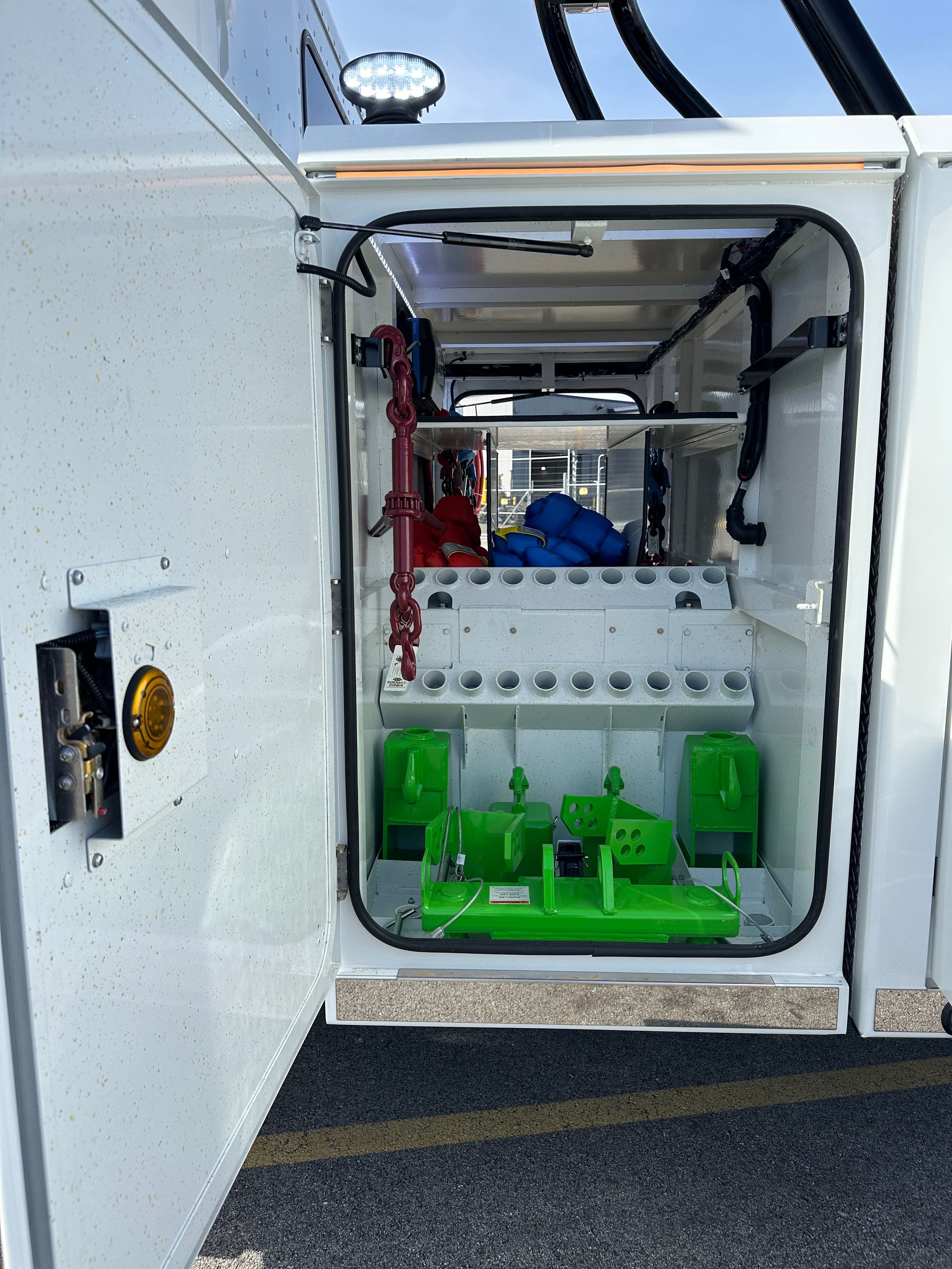 2025 Peterbilt 589 CENTURY 9055XL  (SK#: 6066C)  image 19