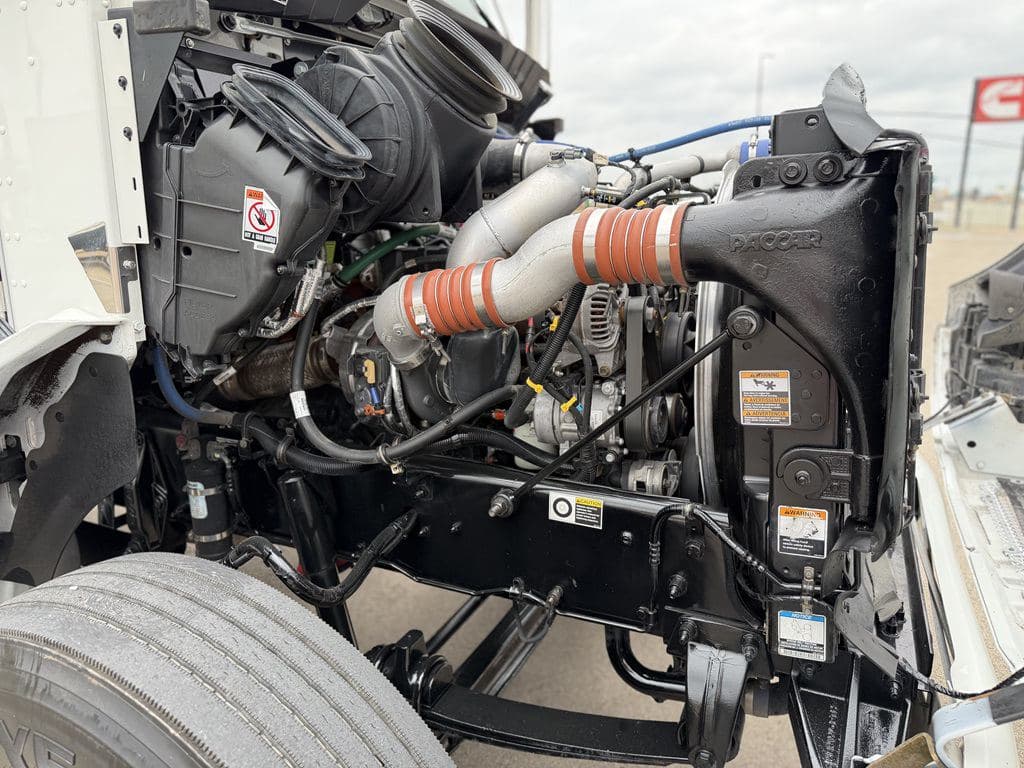 Used 2022 KENWORTH T270 image 17