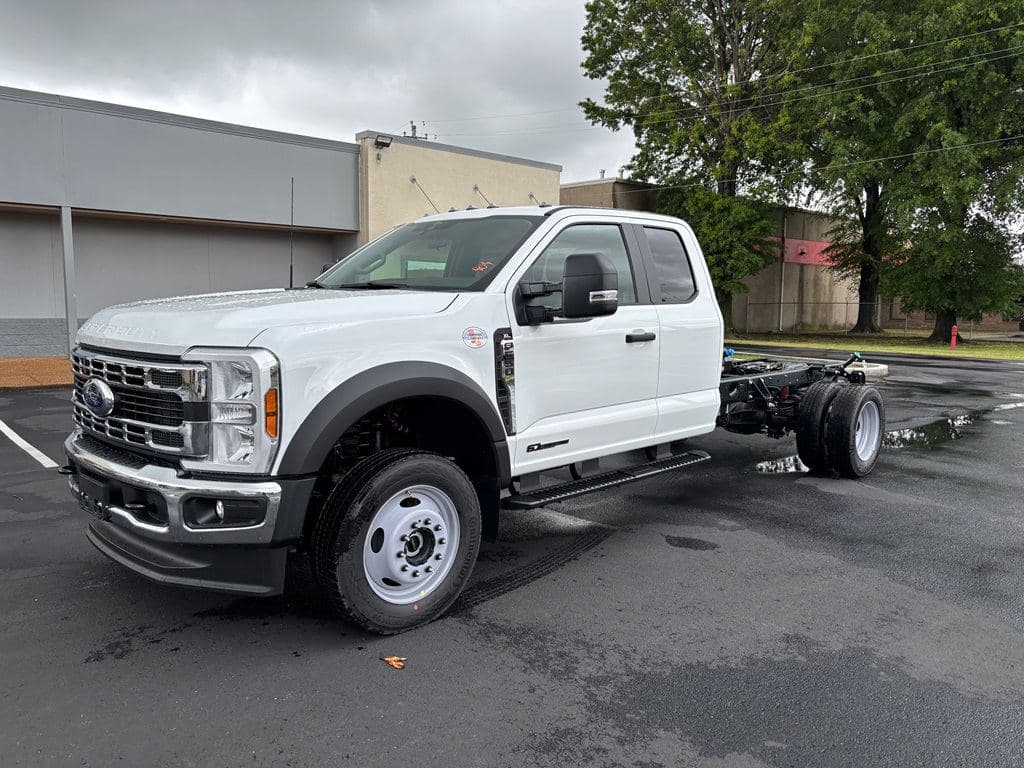 New 2026 FORD F550 image 6