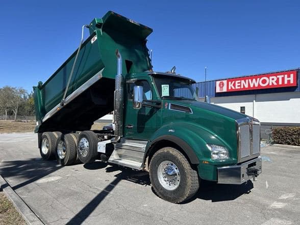 2026 Kenworth T880 image 9
