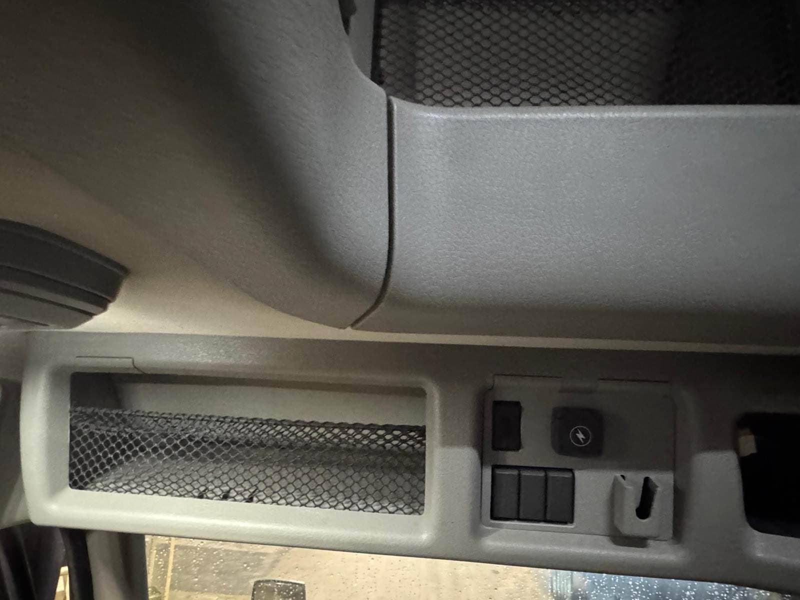 2023 Volvo VNL image 12