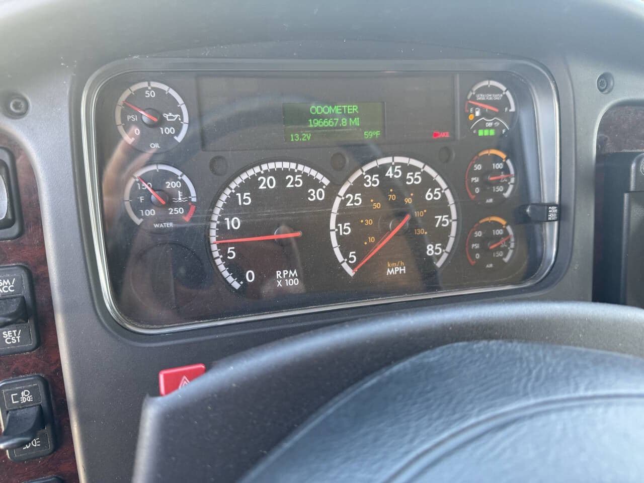 2019 Freightliner M2 106 image 10