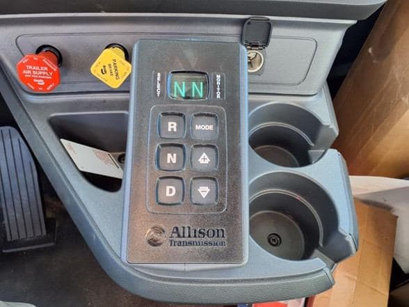 2026 Kenworth T880 image 22