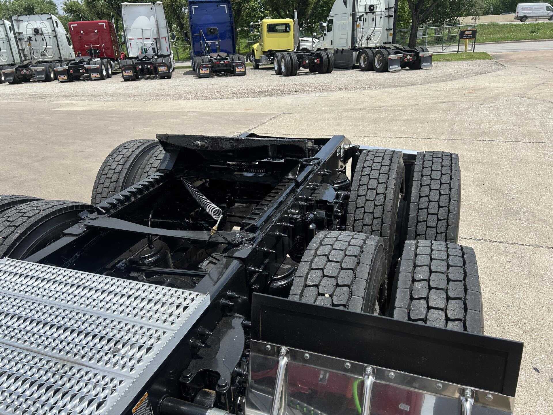 Used 2020 PETERBILT 579 Conventional - Sleeper Truck in Houston, TX image 15