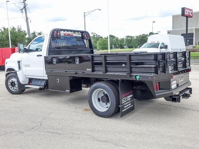 2024 Chevrolet Silverado 4500HD Work Truck image 5