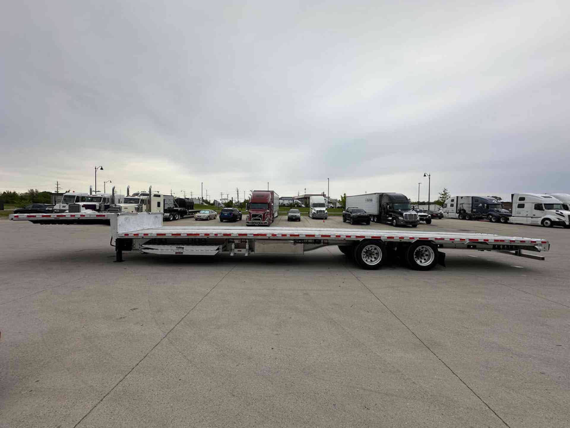 2019 Benson 524 A Step Deck image 6