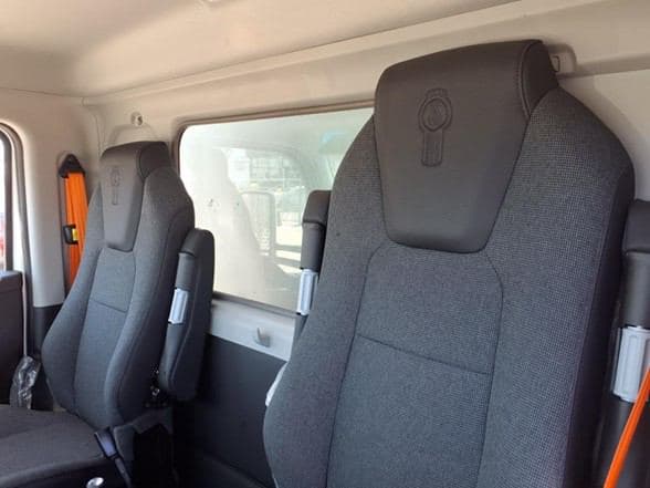 2025 Kenworth T880 image 14