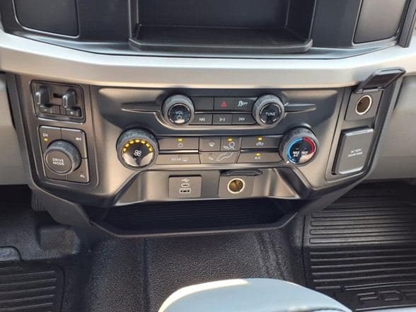 2025 Ford F550 image 19