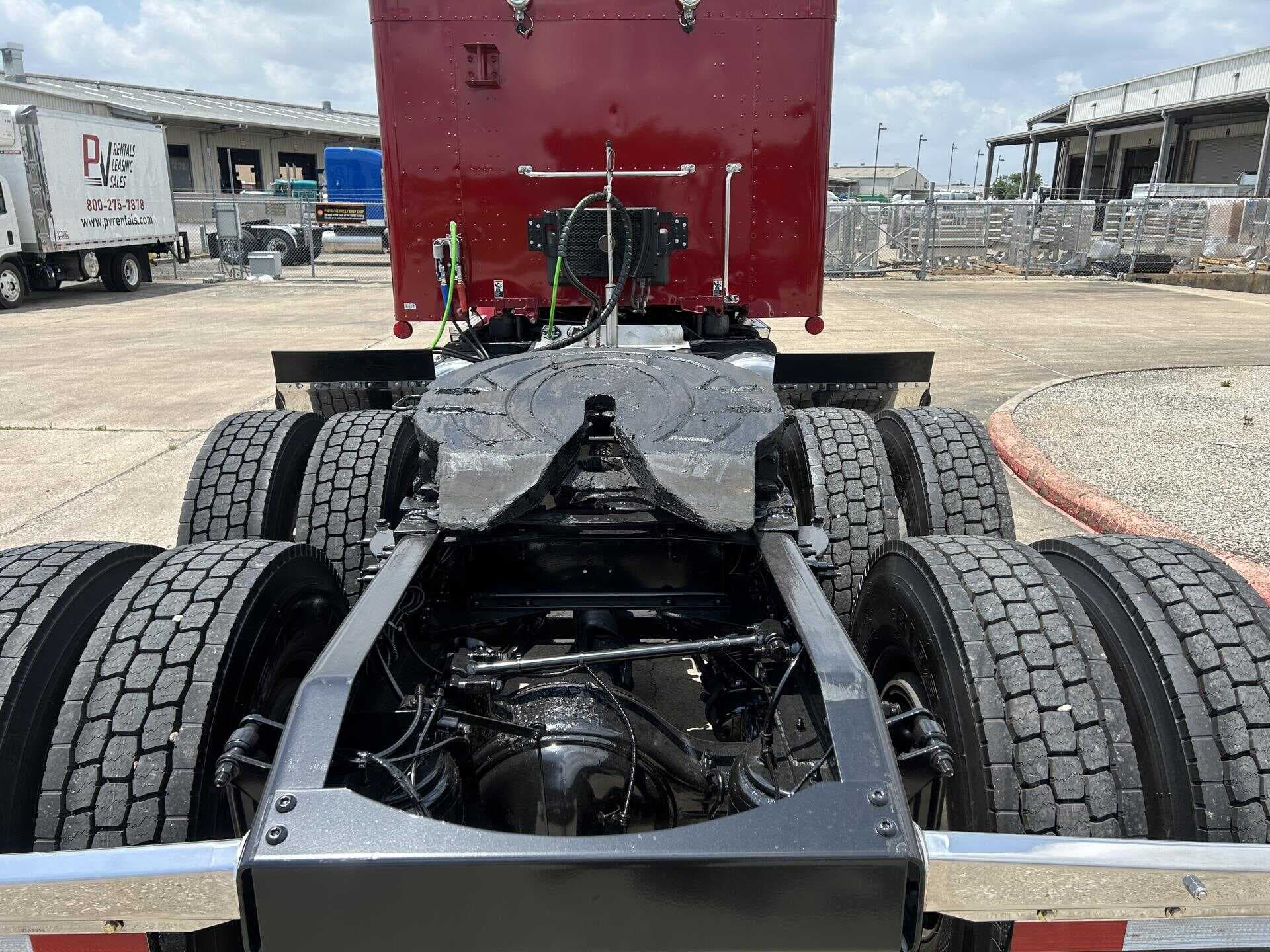 Used 2020 PETERBILT 579 Conventional - Sleeper Truck in Houston, TX image 14