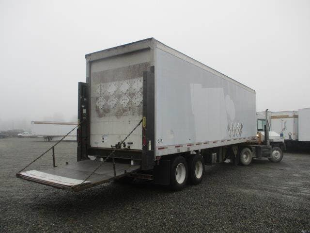 2003 Peterbilt 348 image 3