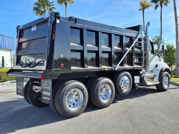 2026 Kenworth T880 image 7