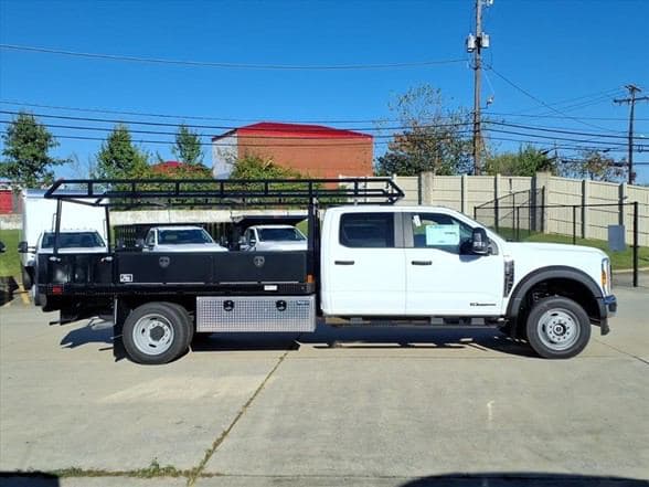 2025 Ford F450 image 3