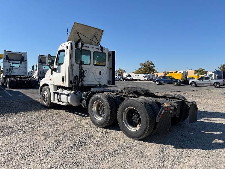 2018 Freightliner Cascadia image 7